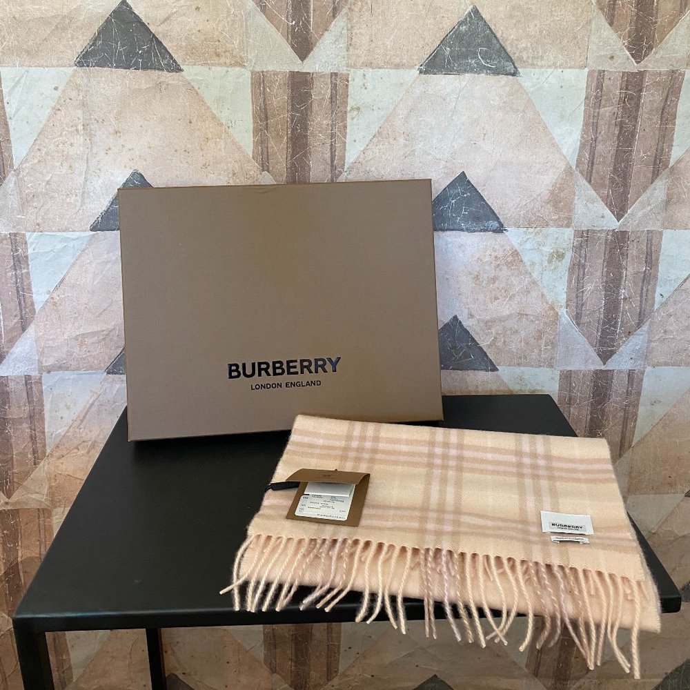Burberry cashmere scarf